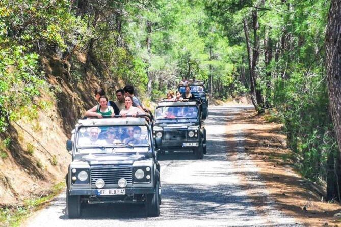 Hotel Pupin Novi Sad Ngoại thất bức ảnh Jeeps on the island of Brač