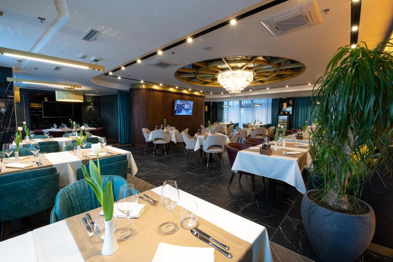 Hotel Pupin Novi Sad Ngoại thất bức ảnh Restaurant