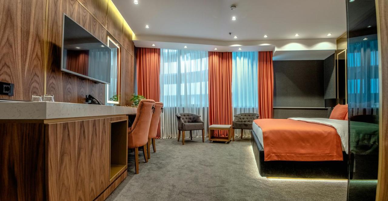 Hotel Pupin Novi Sad Ngoại thất bức ảnh